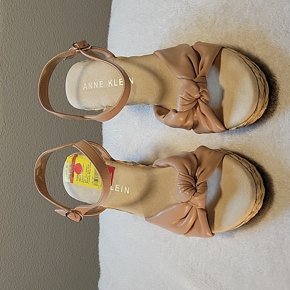 Anne Klein "Wheatley" Women's Nude Espadrille Wedge Sandals, NWT - Picture 3 of 10